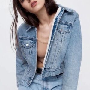 ✨Zara Sherpa Fleece lined Denim jacket✨